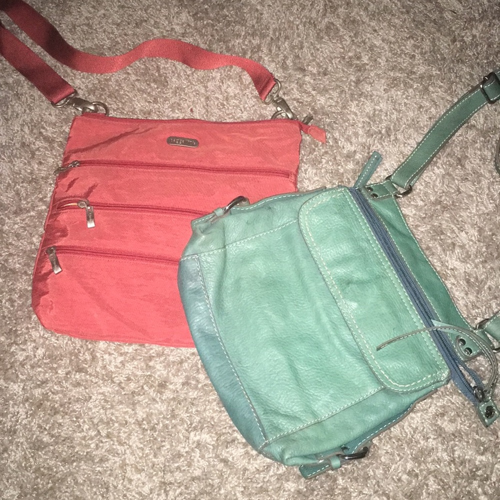 Shoulder bags